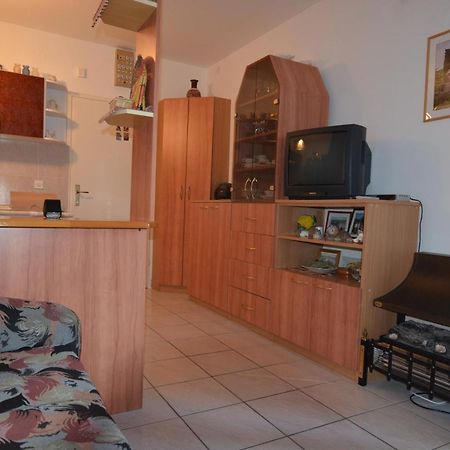 Maja Appartement Kornić Buitenkant foto