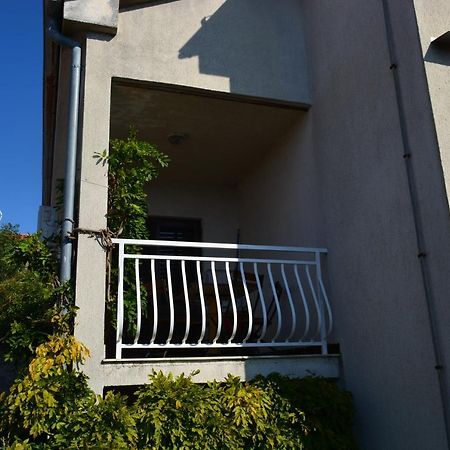 Maja Appartement Kornić Buitenkant foto